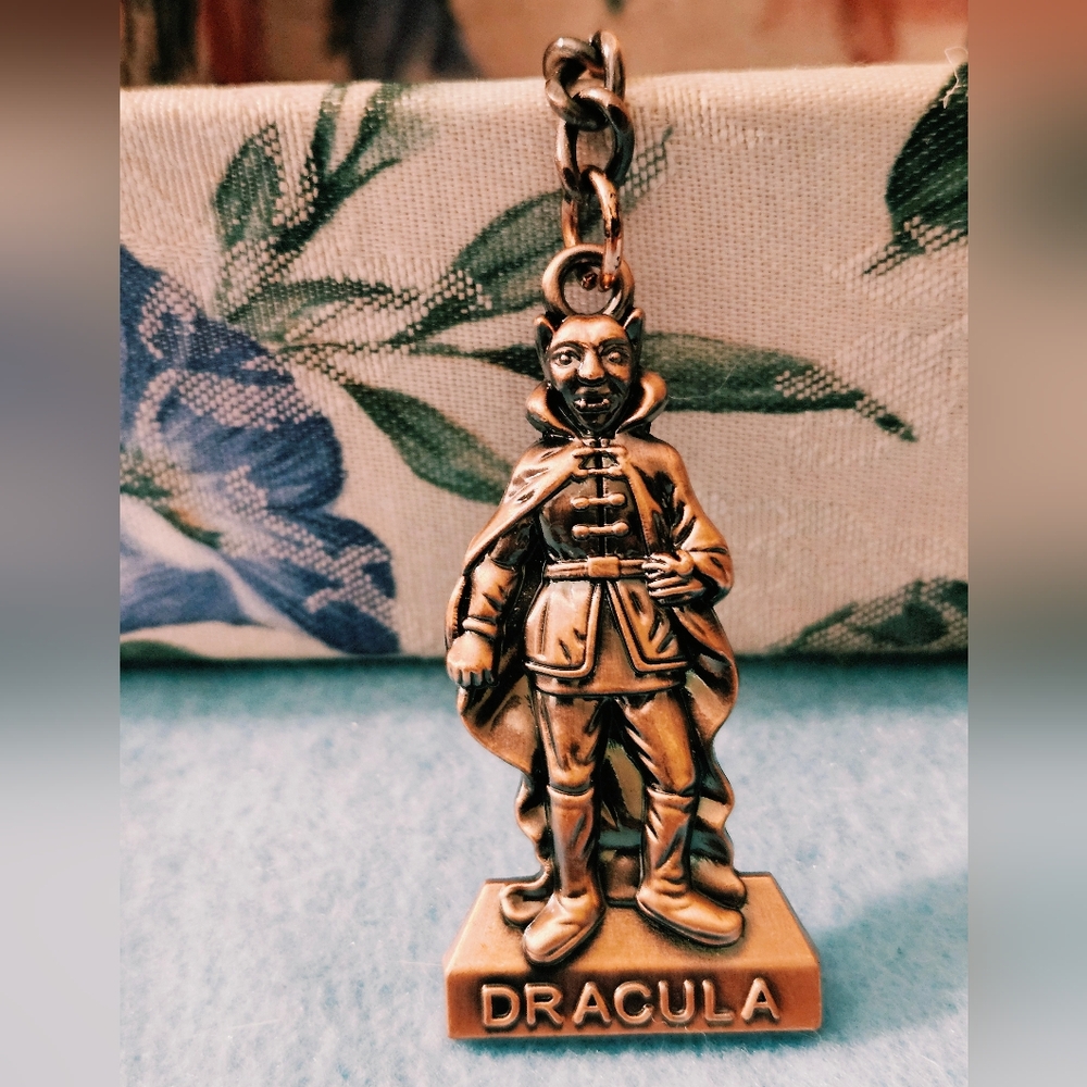 VTG Style Copper Tone Dracula Metal Figure Keychain 4.5"L